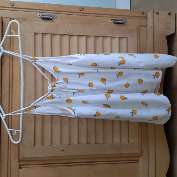 XS A New Day White Oranges print cami - Picture 3 of 7